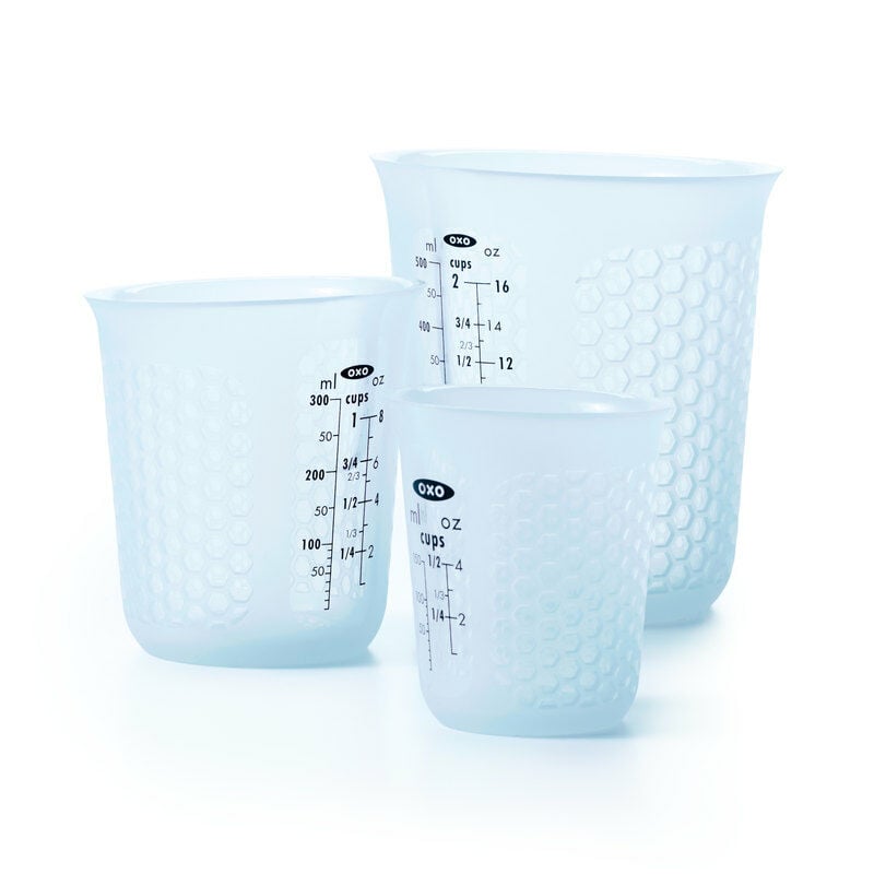 3-piece-squeeze-and-pour-silicone-measuring-cup-set-l8 11172700_measuring_set_2.jpg