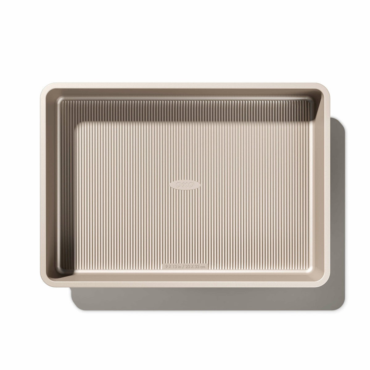 non-stick-pro-cake-pan-9-x-13-d0 gg_11160200v1_201216_02_1_.jpg