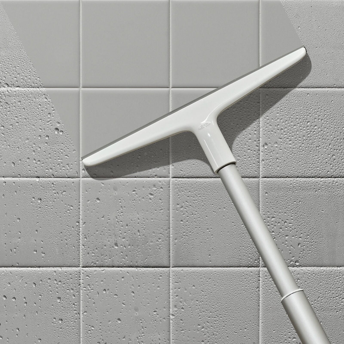 aluminum-extendable-squeegee-g2 gg_12397900_aluminumextsqueegee_pdp_02.jpeg
