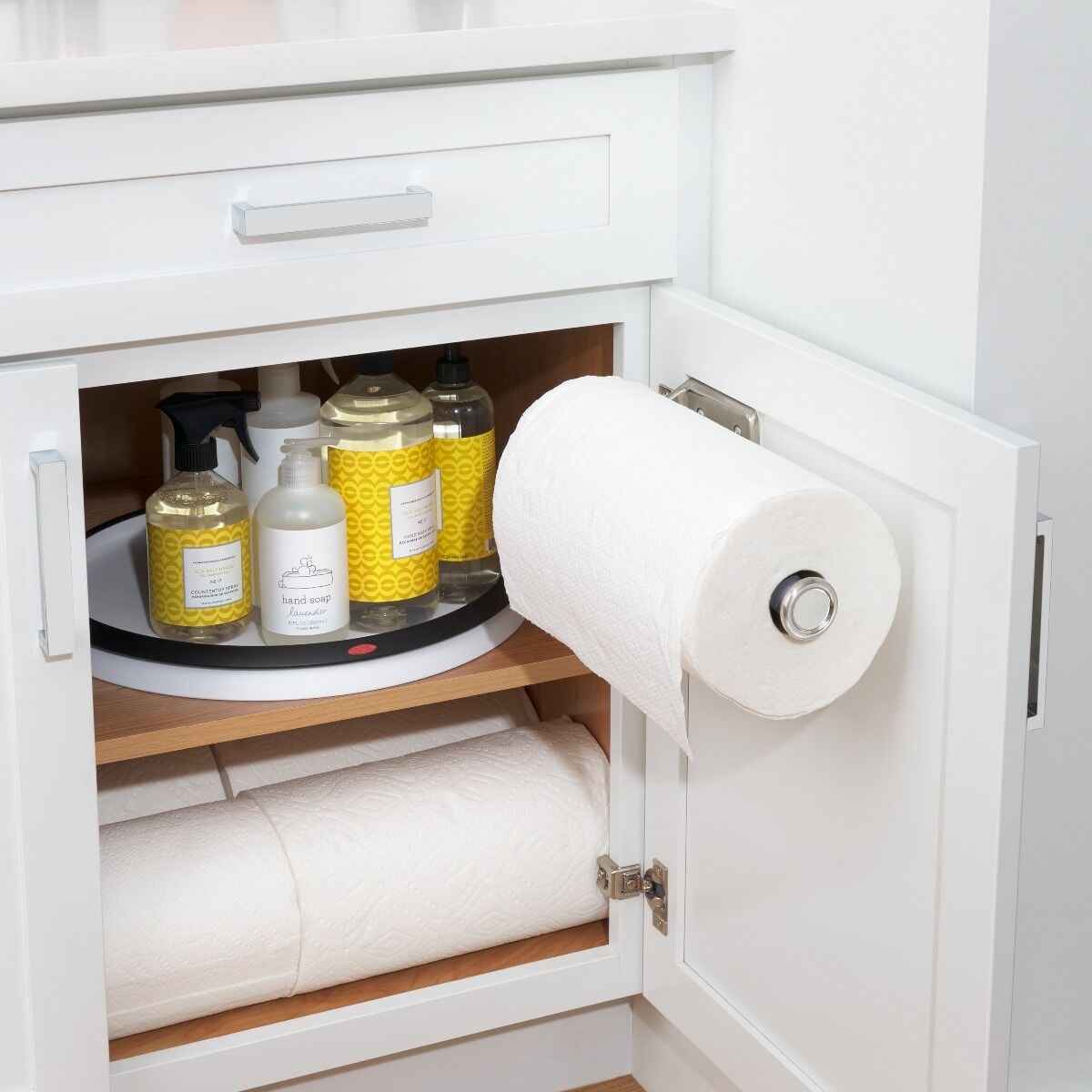 steady-mounted-paper-towel-holder-u7 gg_13245200_9c.jpg