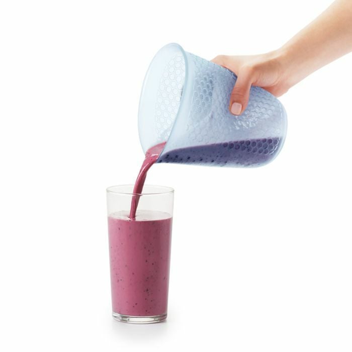 4-cup-squeeze-and-pour-measuring-cup-q1 measuring_cup_1.jpg