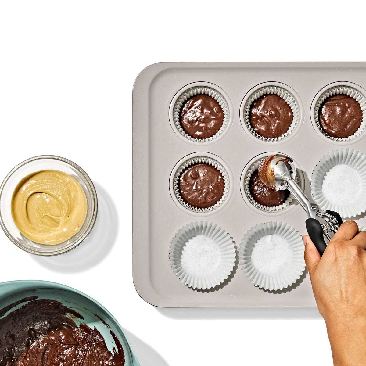 non-stick-pro-ceramic-coated-metal-bakeware-12-cup-muffin-pan-storm-blue-h5 oxo_12-cup-muffin-pan_pdp_03.jpg