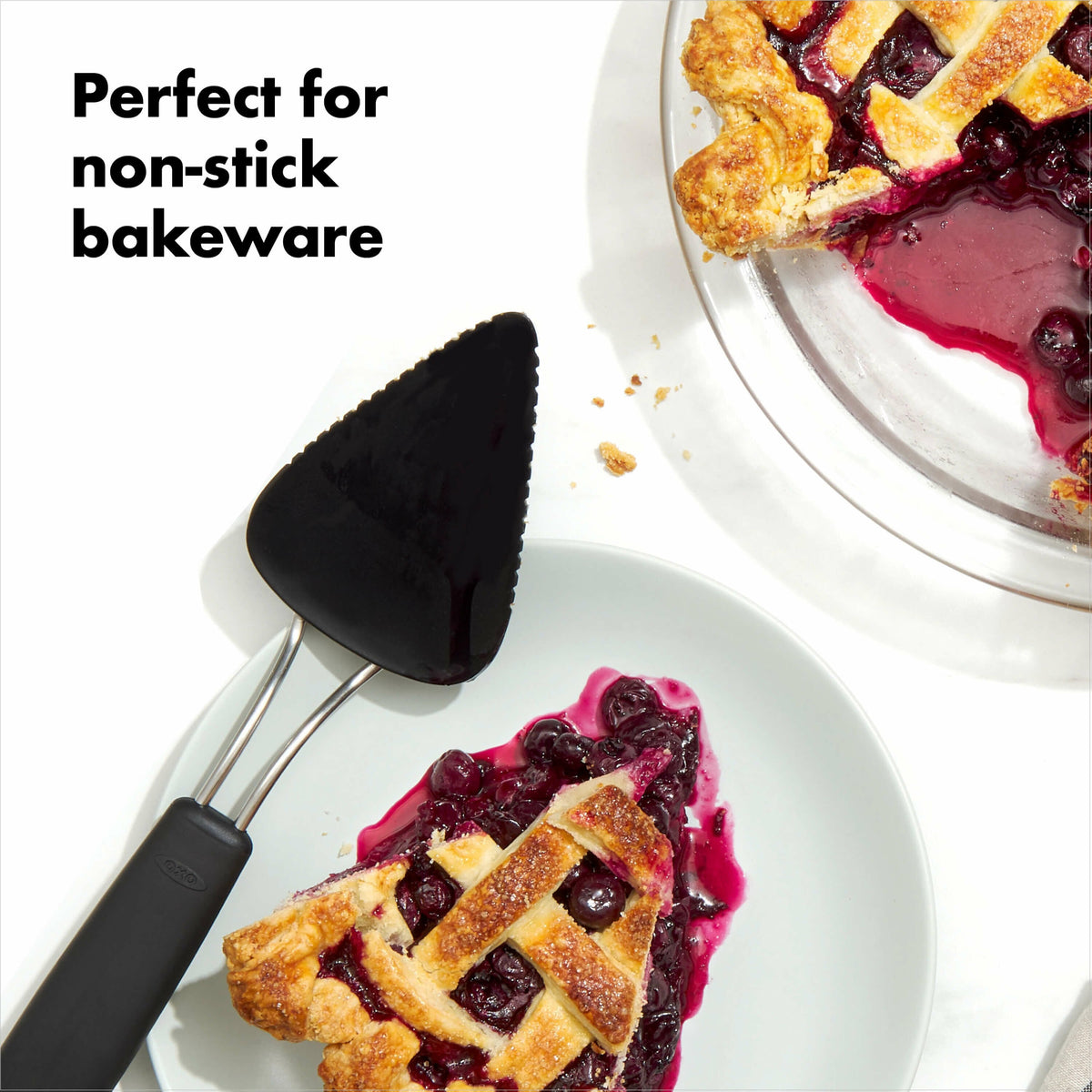 nylon-flexible-pie-server-u7 1064984_8b_1_.jpg