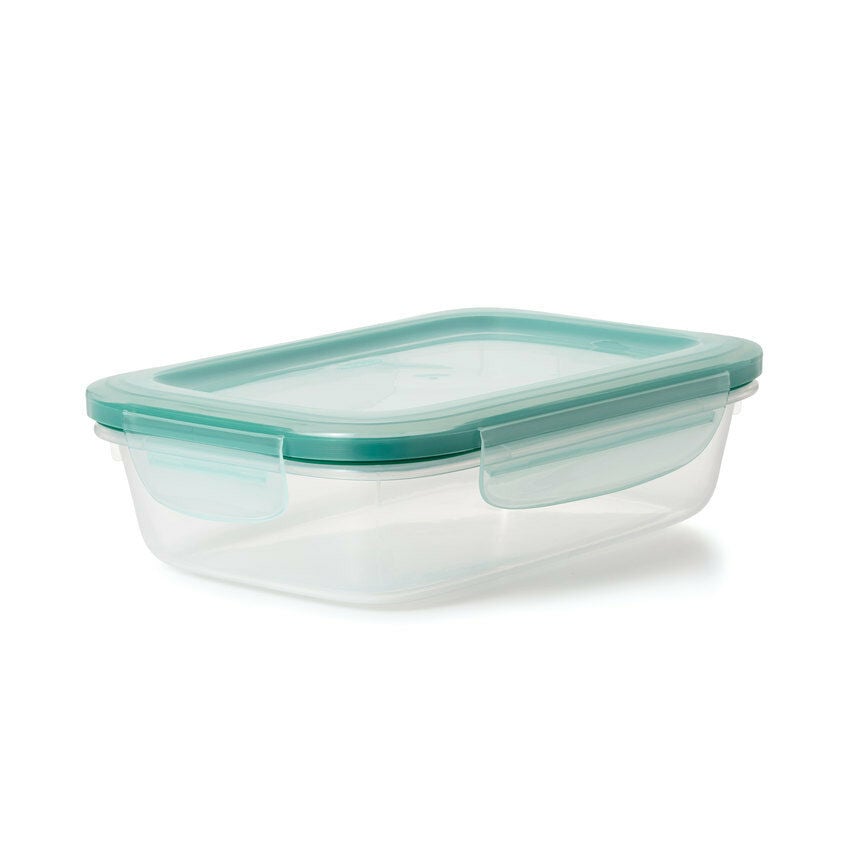 oxo-good-grips-5-1-cup-smart-seal-plastic-container-l5 11175100snap5point1cup2.jpg