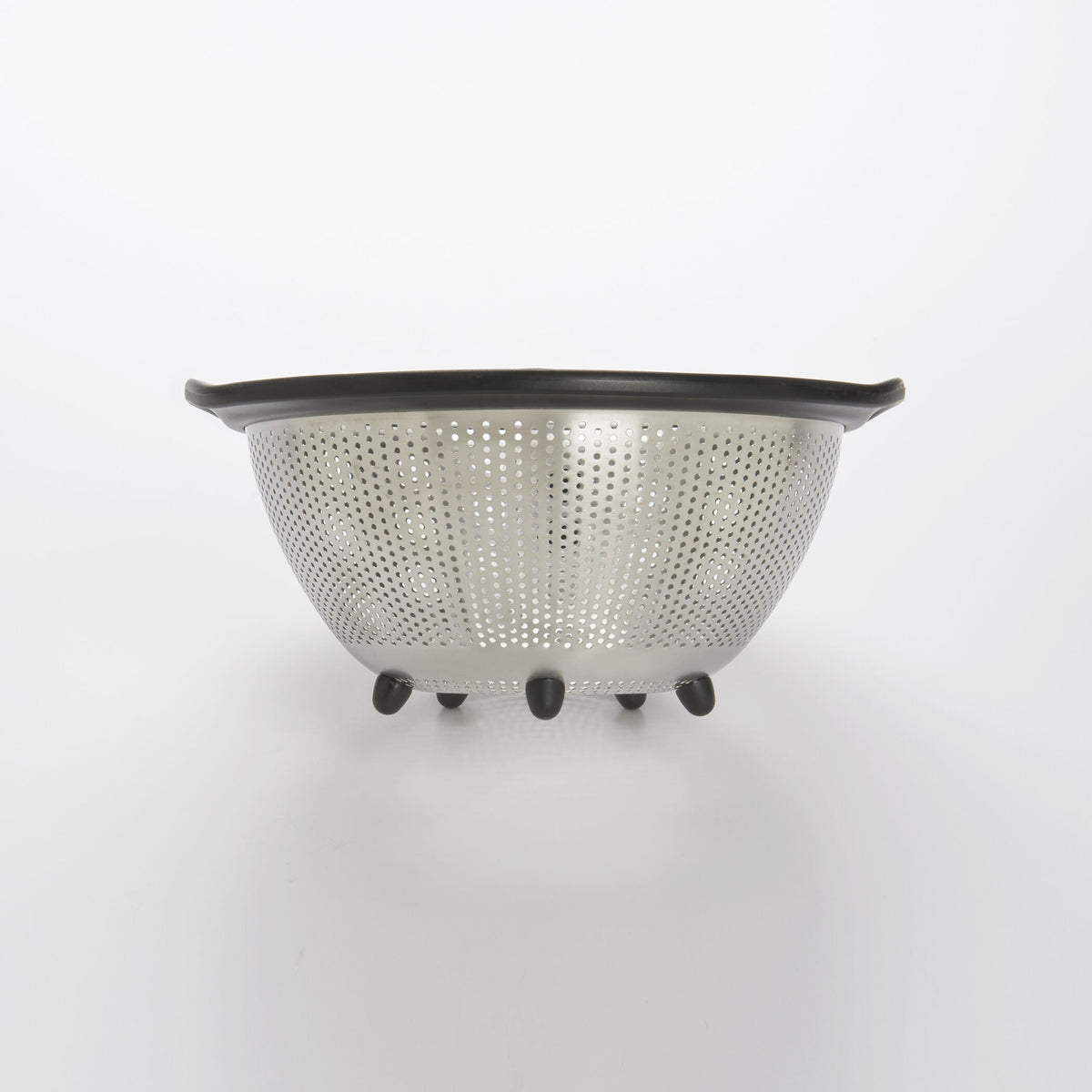 5-quart-stainless-steel-colander-l7 1134700_3_oxogoodgrips_5qtstainlesssteelcolander.jpg