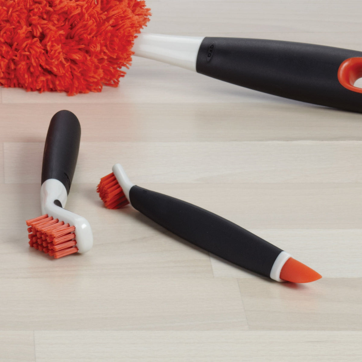 deep-clean-brush-set-x5 1285700_5_deep_clean_brush_set_-_orange.jpg
