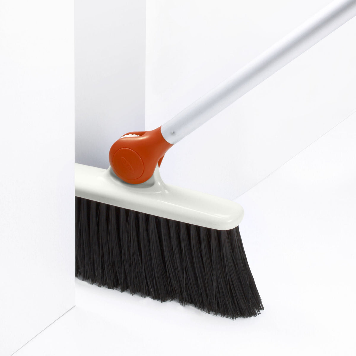 any-angle-broom-n5 1336580_3_any-angle_broom.jpg