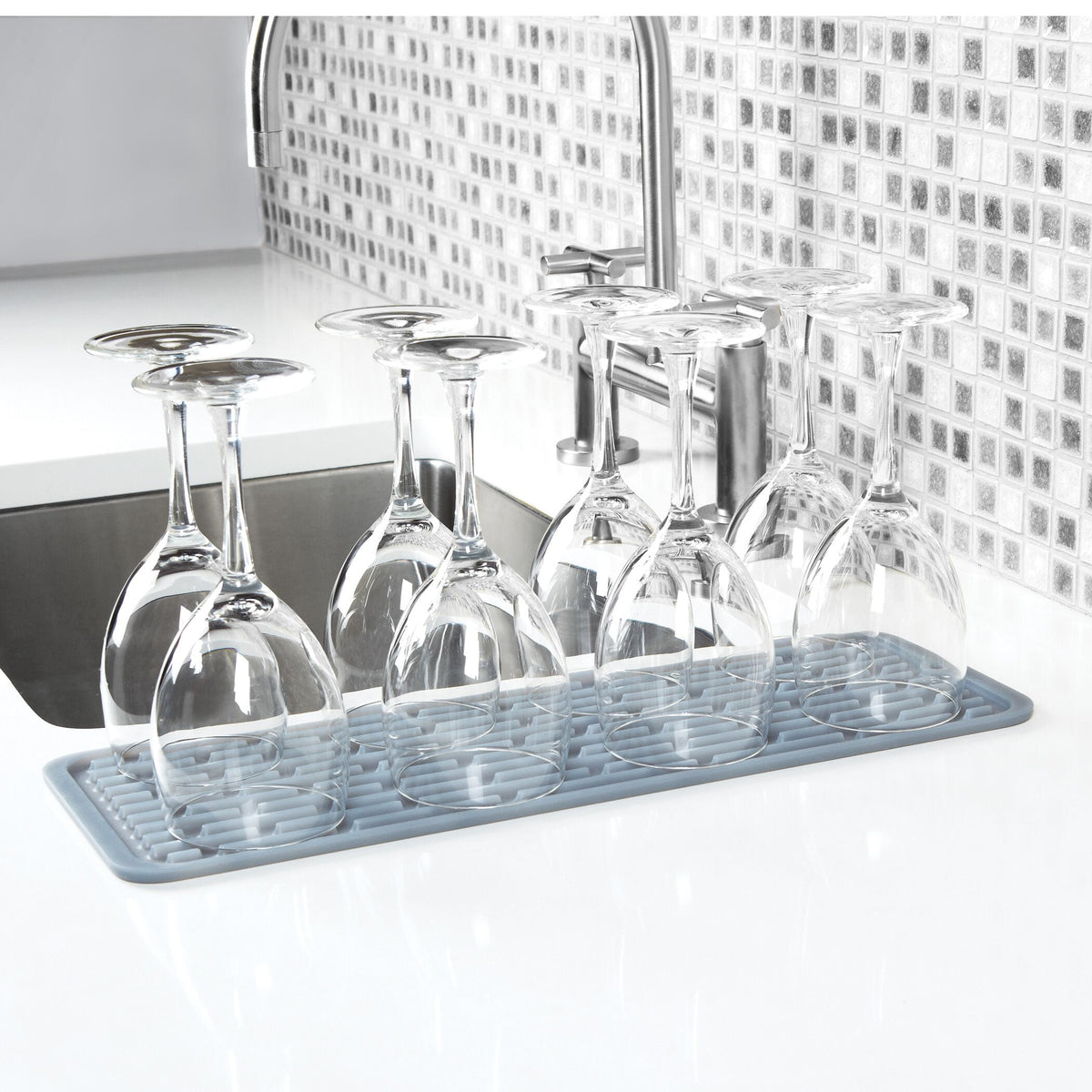 silicone-wine-glass-drying-mat-u7 1372100_3_silicone_wine_glass_drying_mat.jpg