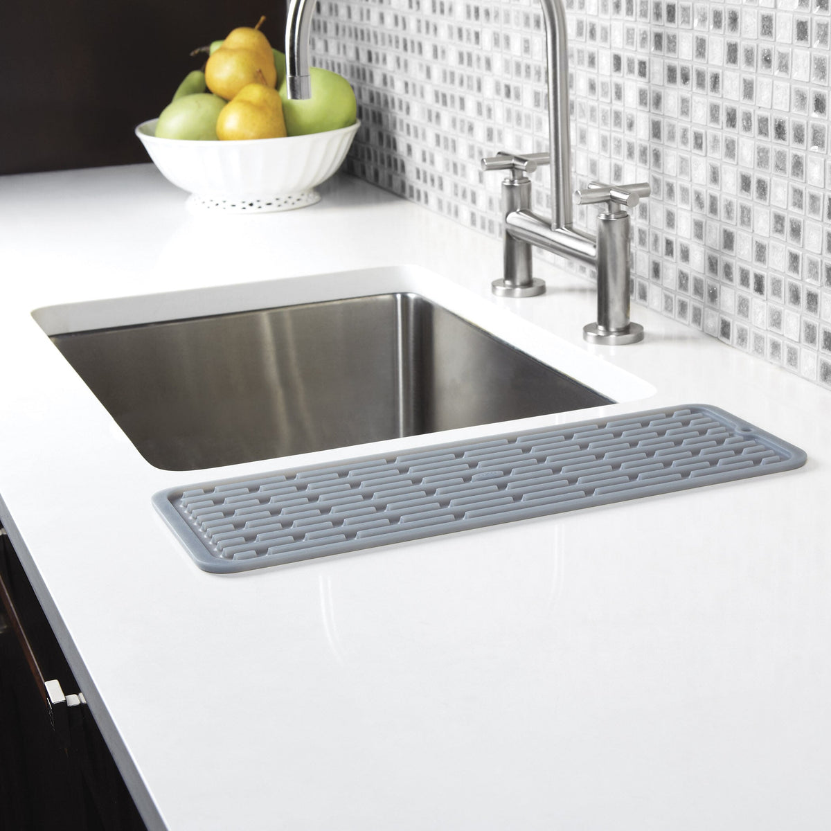 silicone-wine-glass-drying-mat-u7 1372100_4_silicone_wine_glass_drying_mat.jpg