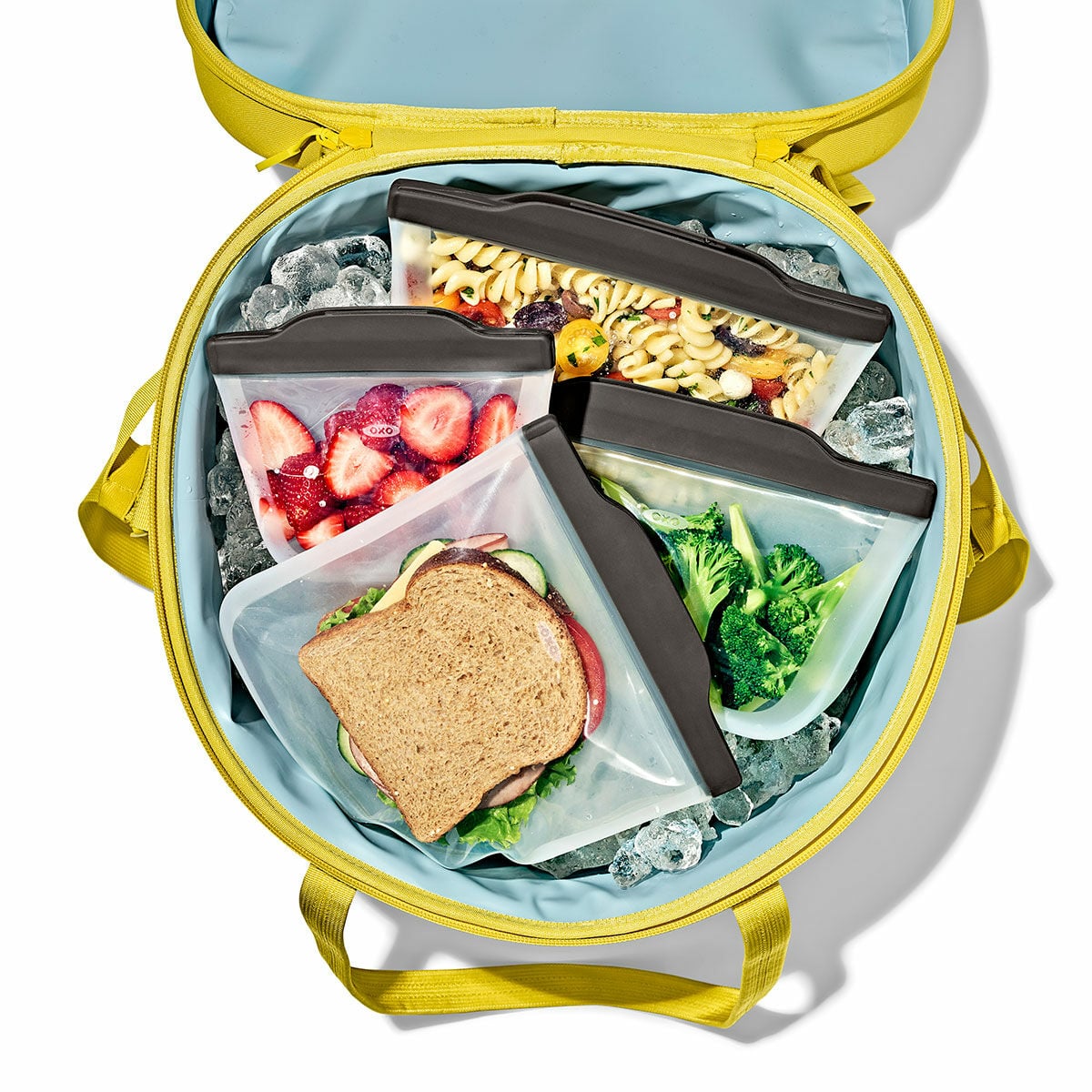 outdoor-silicone-reusable-stand-up-bag-quart-32-oz-z9 9112900_silicone_stand-up_quart_32oz_02.jpg