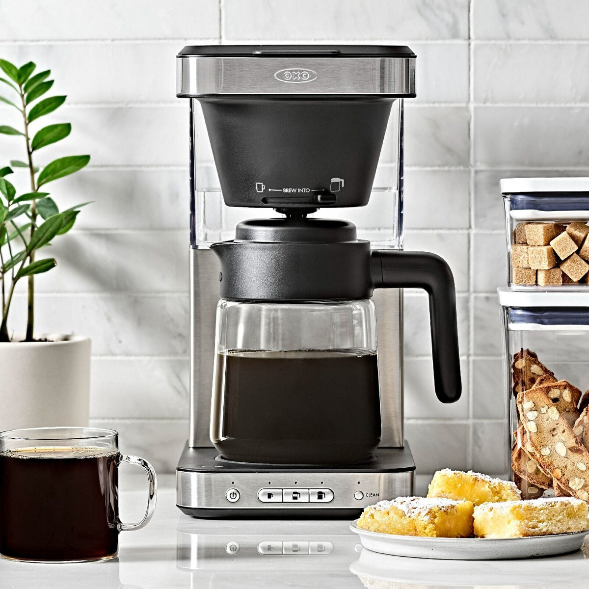 8-cup-coffee-maker-with-podless-single-serve-function-and-glass-carafe-c6 brew_8722000_8-cup-glass-coffee-maker-podless_pdp_01.jpeg
