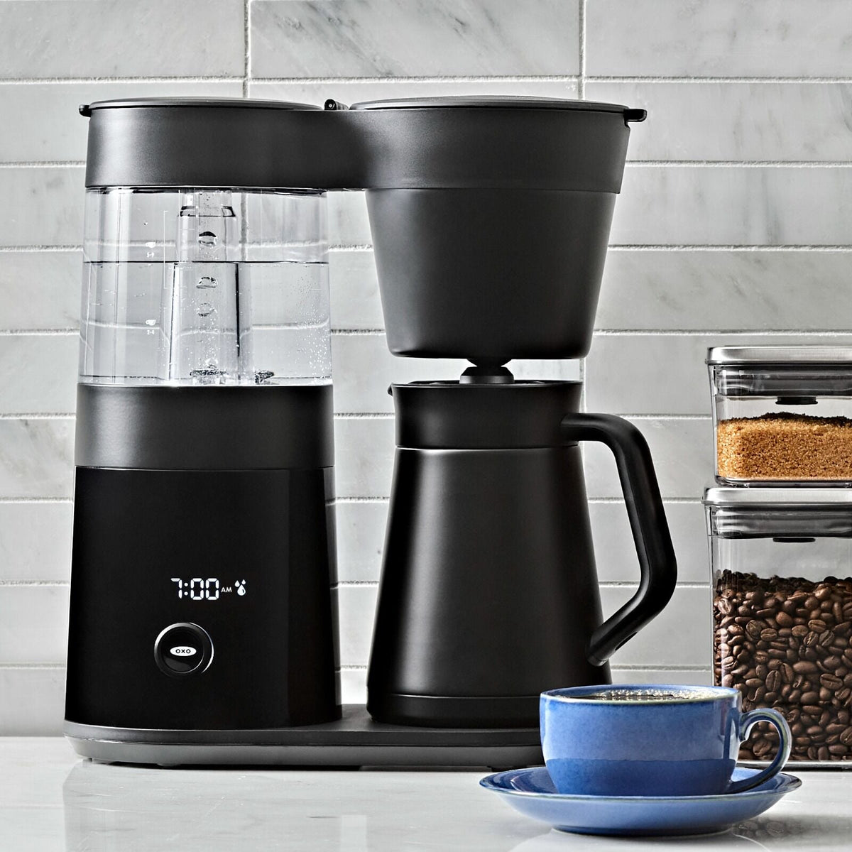 9-cup-coffee-maker-matte-black-d7 brew_8725000_9-cup-coffee-maker-black_pdp_01.jpeg