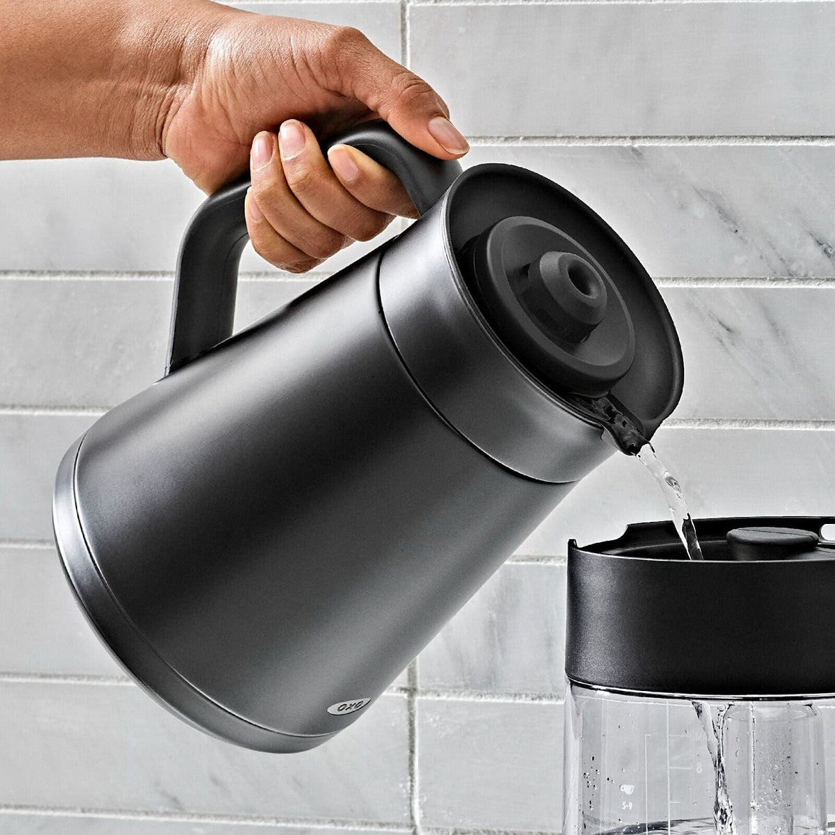 replacement-carafe-for-9-cup-coffee-maker-matte-black-u5 brew_8725100_9-cup-coffee-maker-black-carafe_pdp_04_1_.jpeg
