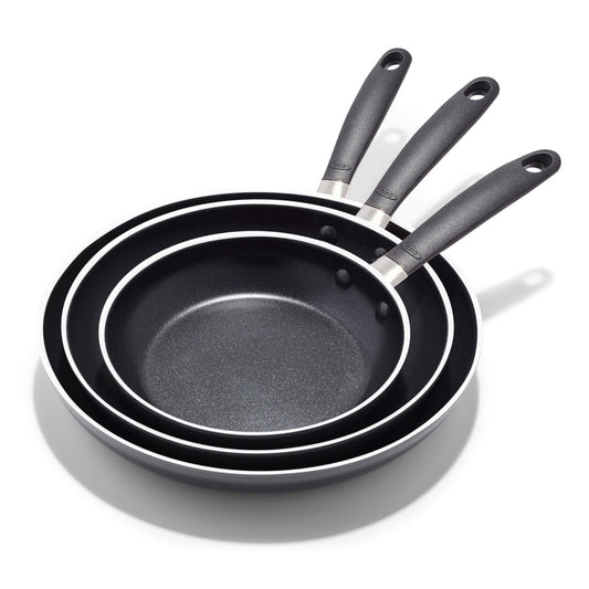 non-stick-pro-every-day-3-piece-frying-pan-set-u4 cc010474-001-oxo-non-stick-everyday-8-10-12-3-piece-open-frypan-set_pdp_01.jpg