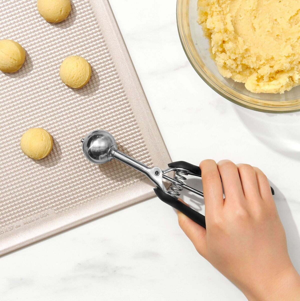 small-cookie-scoop-t8 gg_1044083_4a_1_.jpg