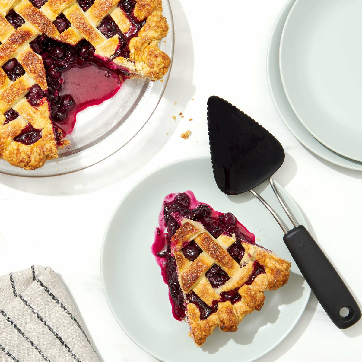 nylon-flexible-pie-server-u7 gg_1064984_9a_1_.jpg