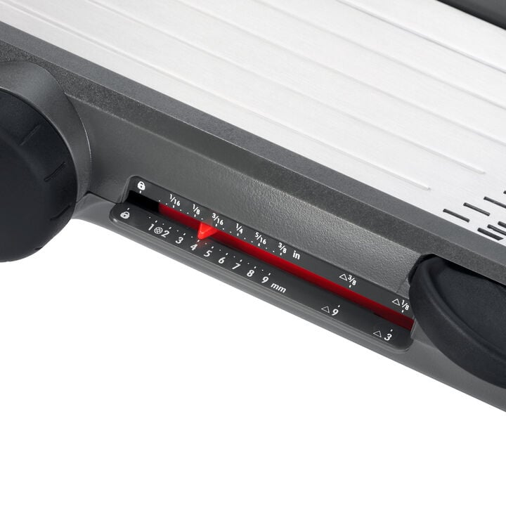 chef-s-mandoline-slicer-2-0-m5 gg_111194500_7_1_.jpg