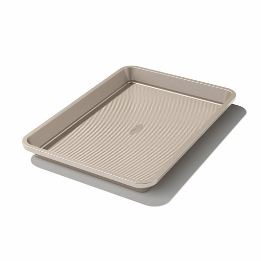 non-stick-pro-quarter-sheet-jelly-roll-pan-9-x-13-v4 gg_11165000v1_201216_01_1_.jpg