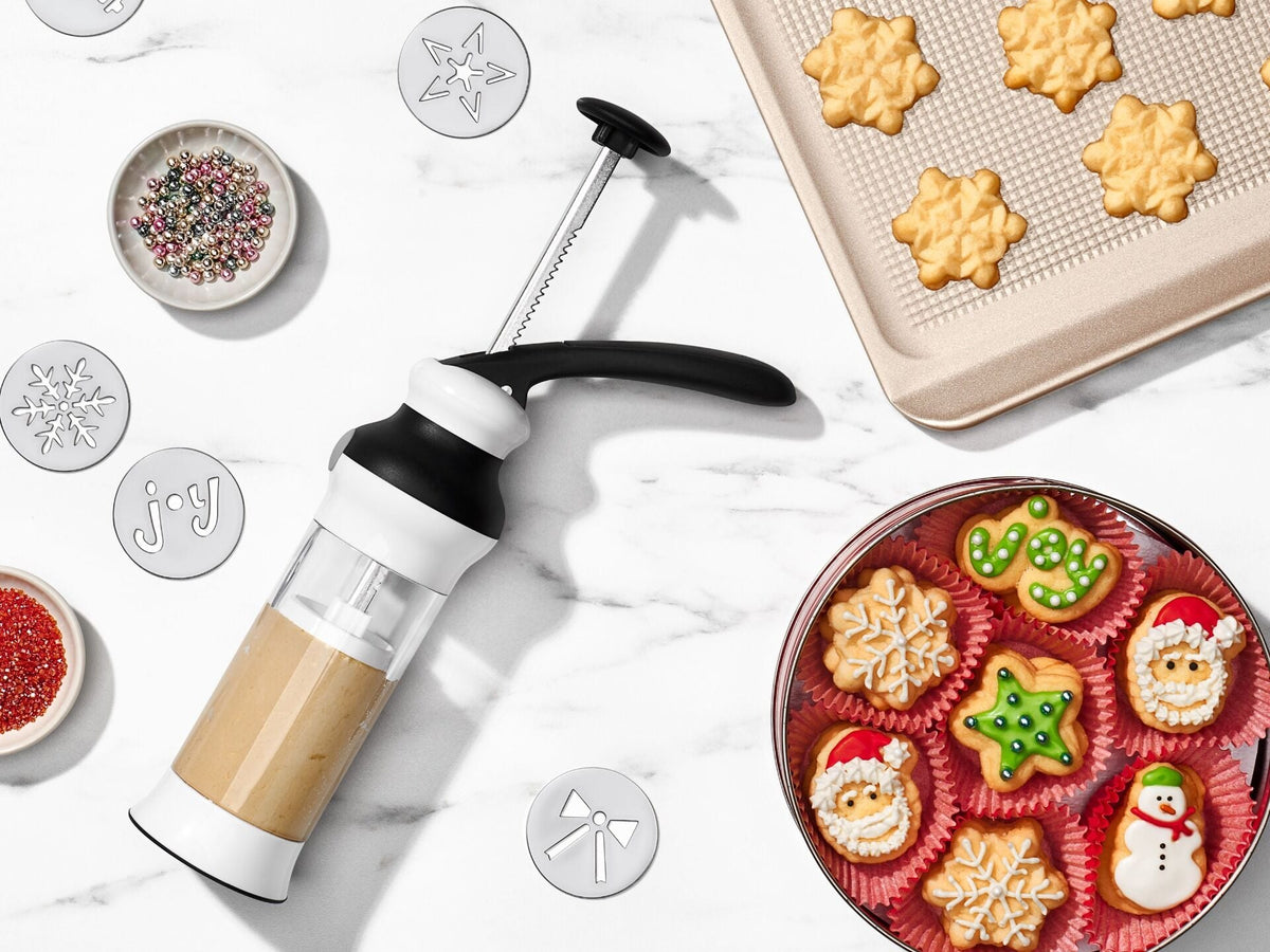 holiday-cookie-press-and-disk-set-bundle-u7 gg_11177800_9-banner.jpg