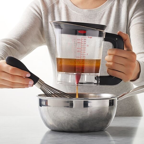 oxo-good-grips-good-gravy-fat-separator-4-cup-c5 gg_11198900_4.jpg