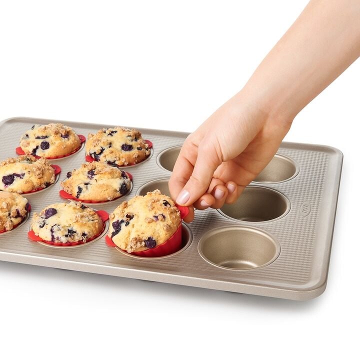 silicone-baking-cups-12-pack-o0 gg_11211000_4.jpg