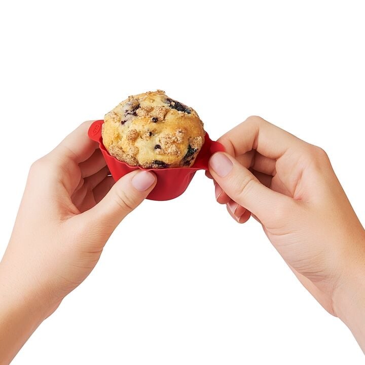 silicone-baking-cups-12-pack-o0 gg_11211000_4c.jpg
