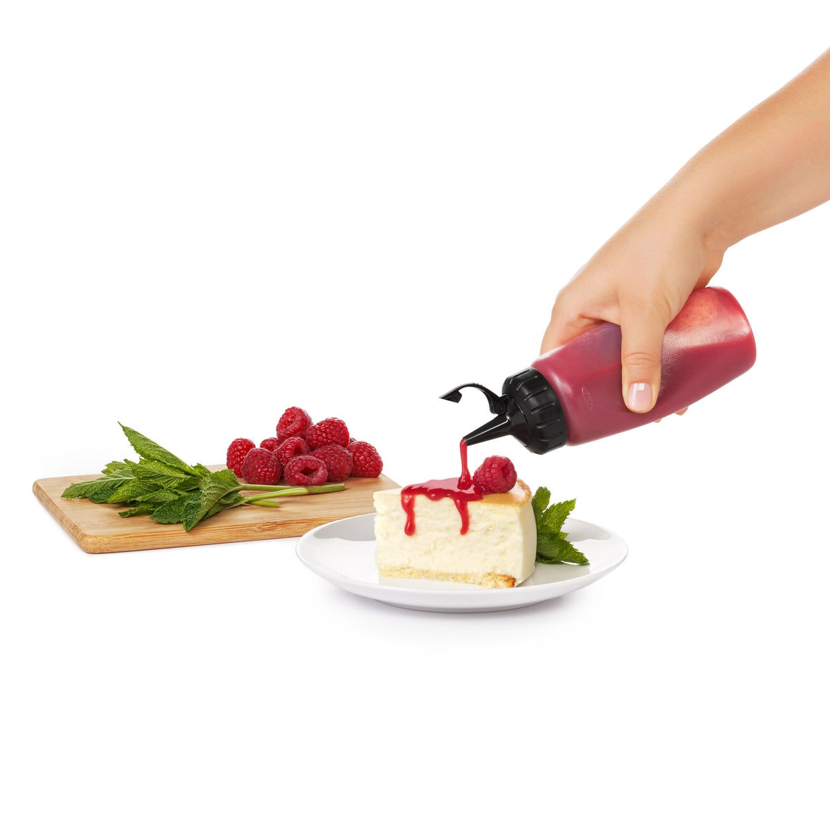 oxo-chef-s-squeeze-bottles-6-ounces-m1 gg_11219200_4.jpg