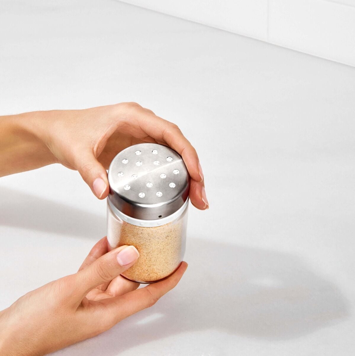 adjustable-shaker-v0 gg_11247200_4e_1_.jpg