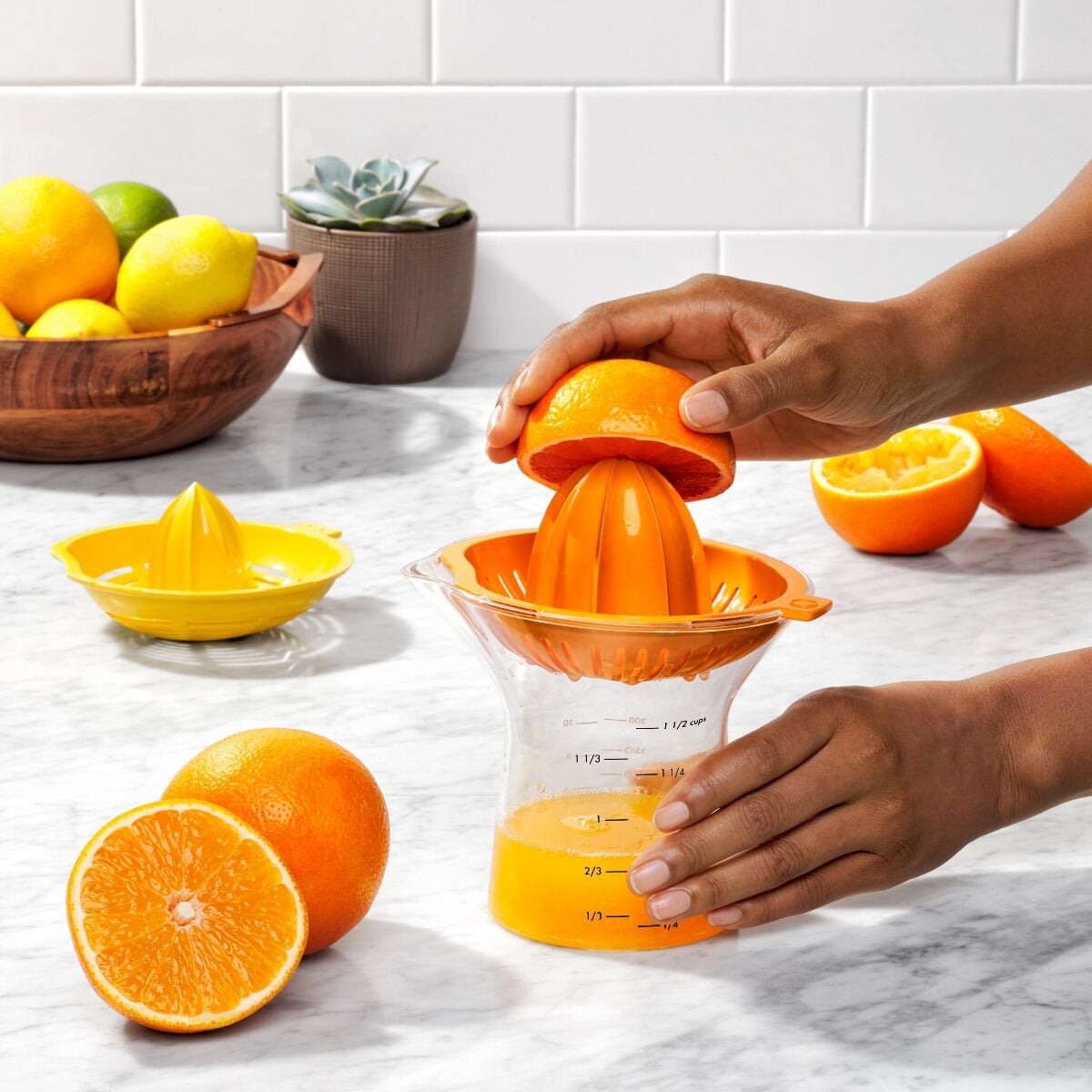 2-in-1-citrus-juicer-k3 gg_11263400_4a_1.jpg