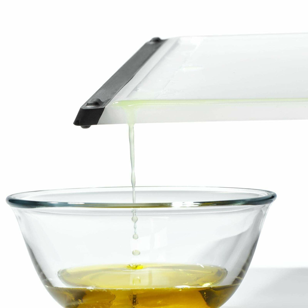 carving-and-cutting-board-f8 gg_11272900_7a_1.jpg