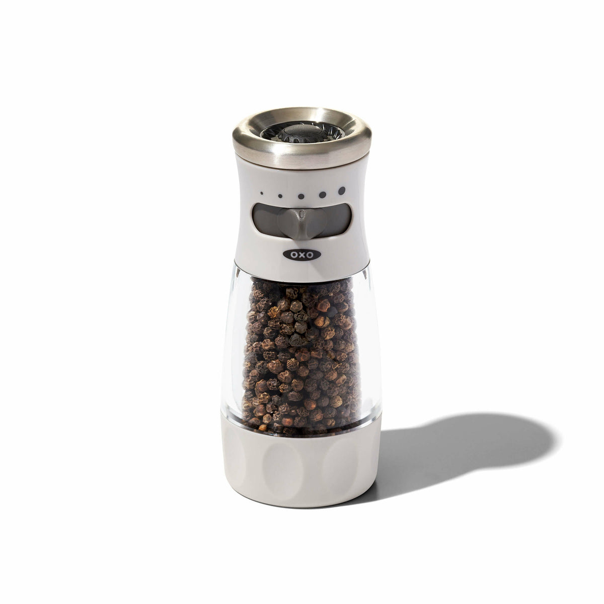 contoured-mess-free-pepper-grinder-p9 gg_11312500_3a_w_rgb_1_.jpg