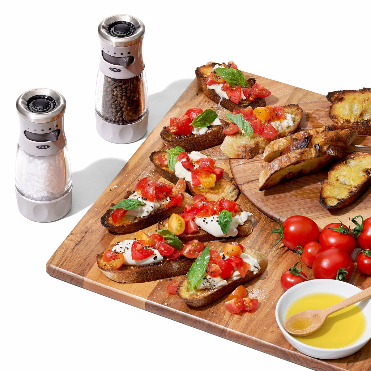 contoured-mess-free-pepper-grinder-p9 gg_11312500_9a_w_rgb_1_.jpg