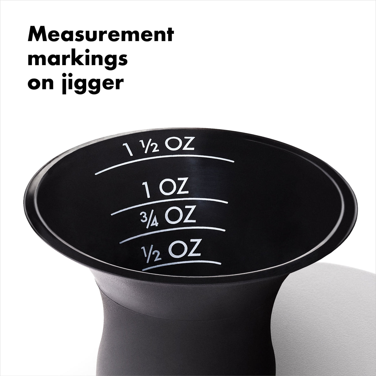 oxo-good-grips-plastic-cocktail-shaker-20-oz-590-ml-capacity-e3 gg_11327200_8a.jpg