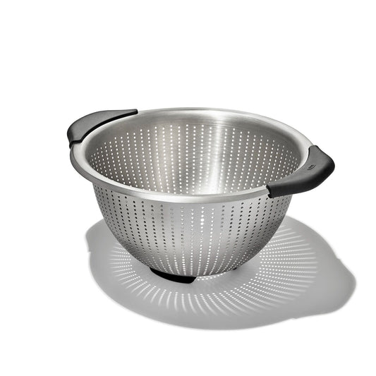 5-qt-stainless-steel-colander-e5 gg_11330900_stainlesssteelcolander5qt_02_rgb.jpg