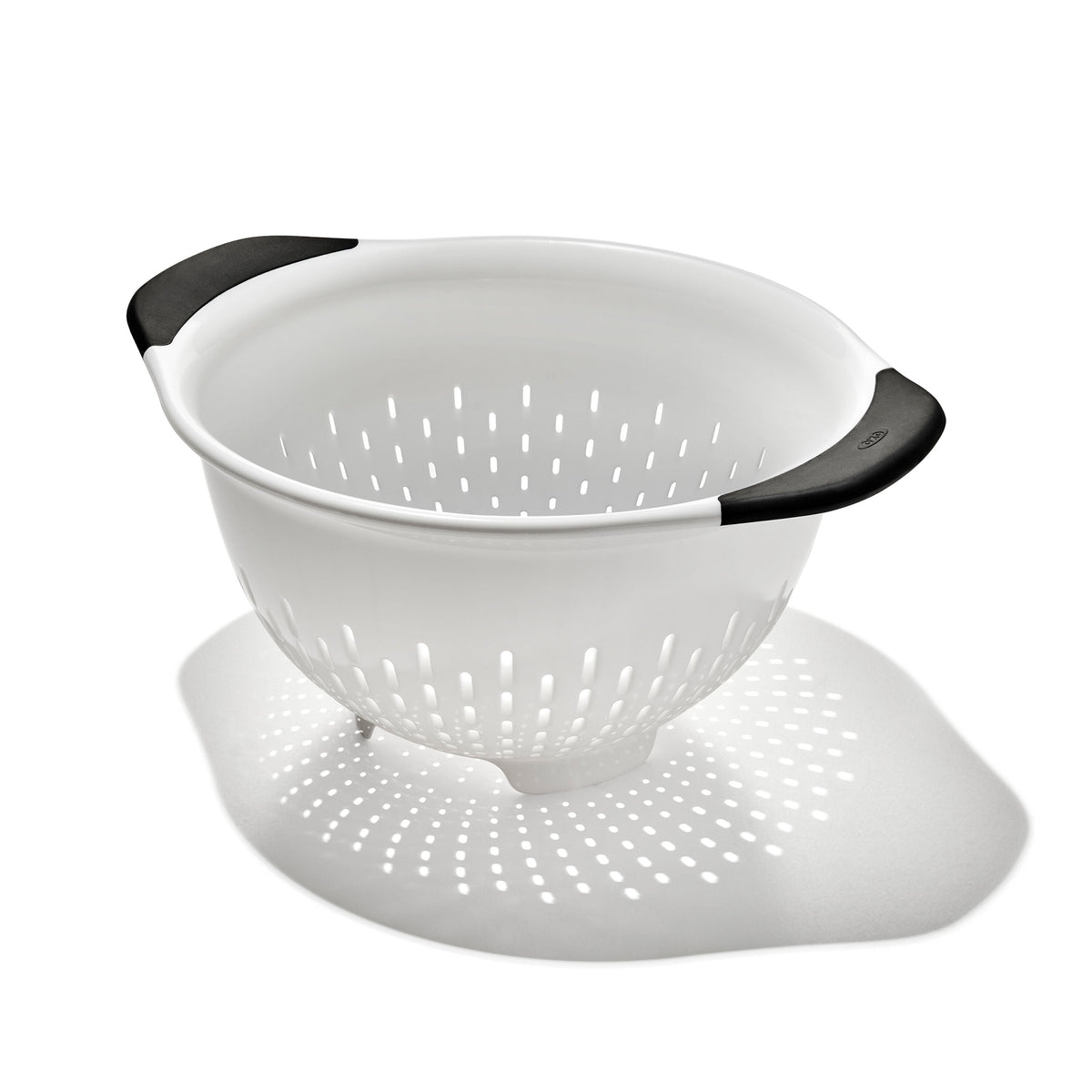 plastic-colander-p0 gg_11331000_plasticcolander3qt_apdp_00_main.jpg