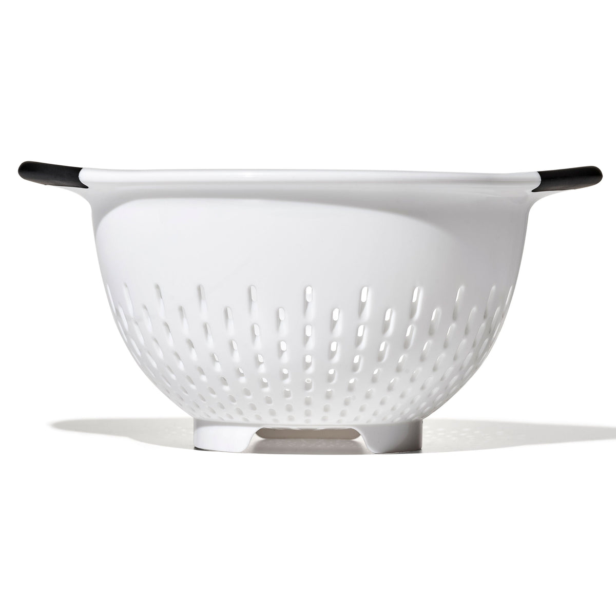 plastic-colander-p0 gg_11331000_plasticcolander3qt_pdp_03.jpg