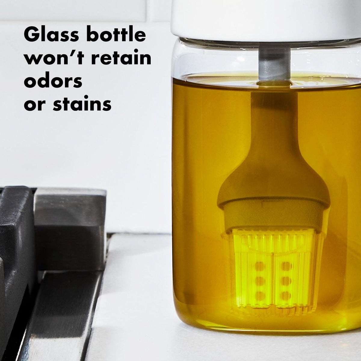 glass-oil-bottle-and-silicone-brush-set-s9 gg_11380400_glassoilbottleandbrush_apdp_03.jpg