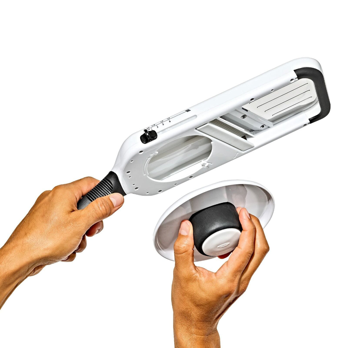 precision-handheld-mandoline-z2 gg_11391800_precisionhandheldmandoline_pdp_05.jpeg