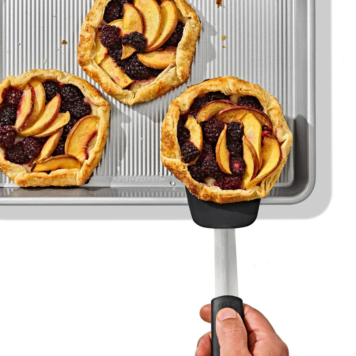 non-stick-pro-clear-coated-jelly-roll-pan-h1 gg_11435000_jelly-roll-pan_pdp_02.jpeg