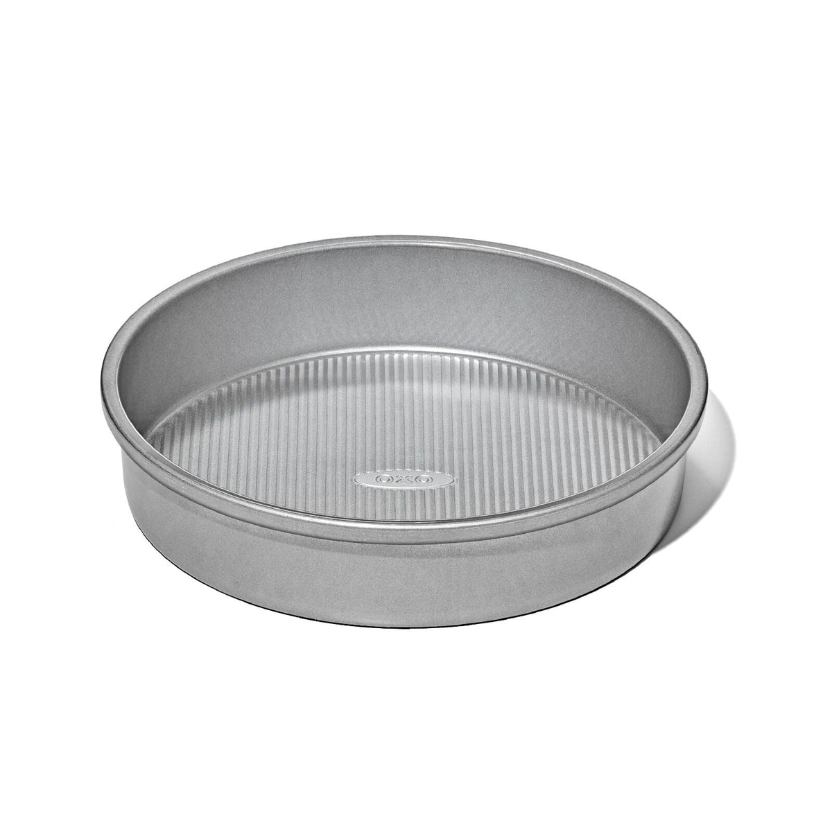 non-stick-pro-clear-coated-9in-round-cake-pan-v1 gg_11435100_9in-round-cake-pan_apdp_00_main.jpeg