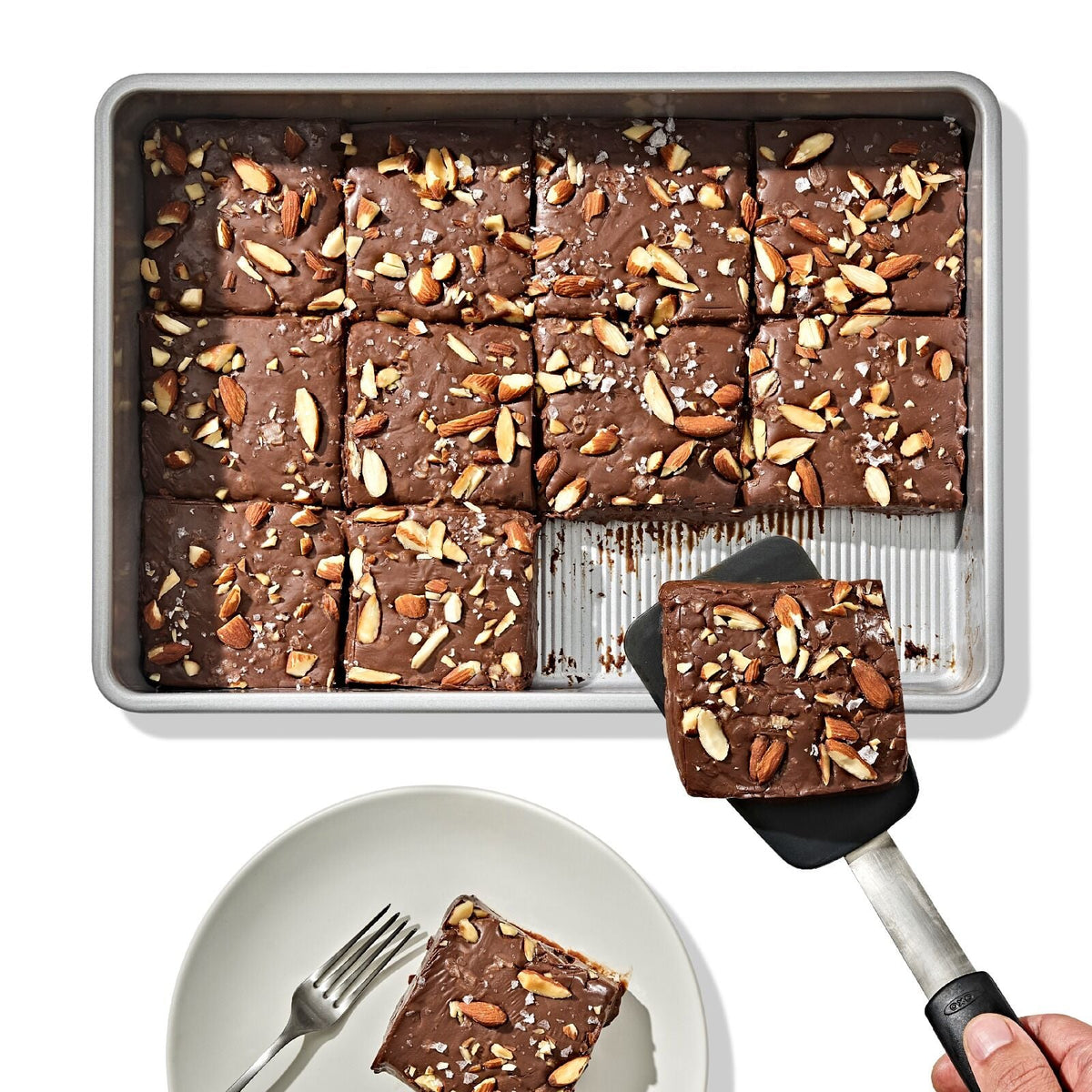 non-stick-pro-clear-coated-9inx13in-cake-pan-w8 gg_11435500_9x13-cake-pan_pdp_03.jpeg
