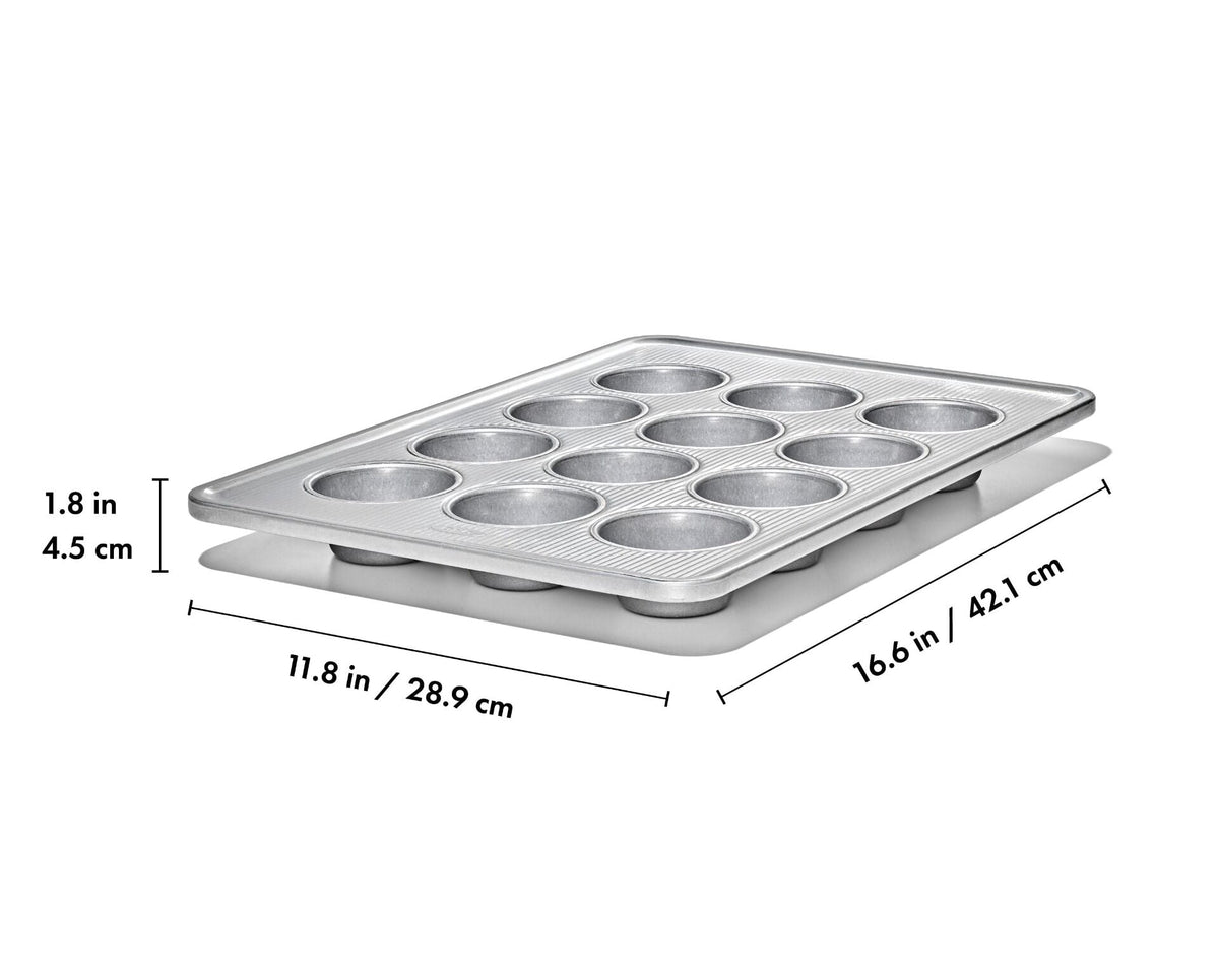 non-stick-pro-clear-coated-12-cup-muffin-pan-x5 gg_11435600_12-cup-muffin-pan_apdp_01_dim.jpeg