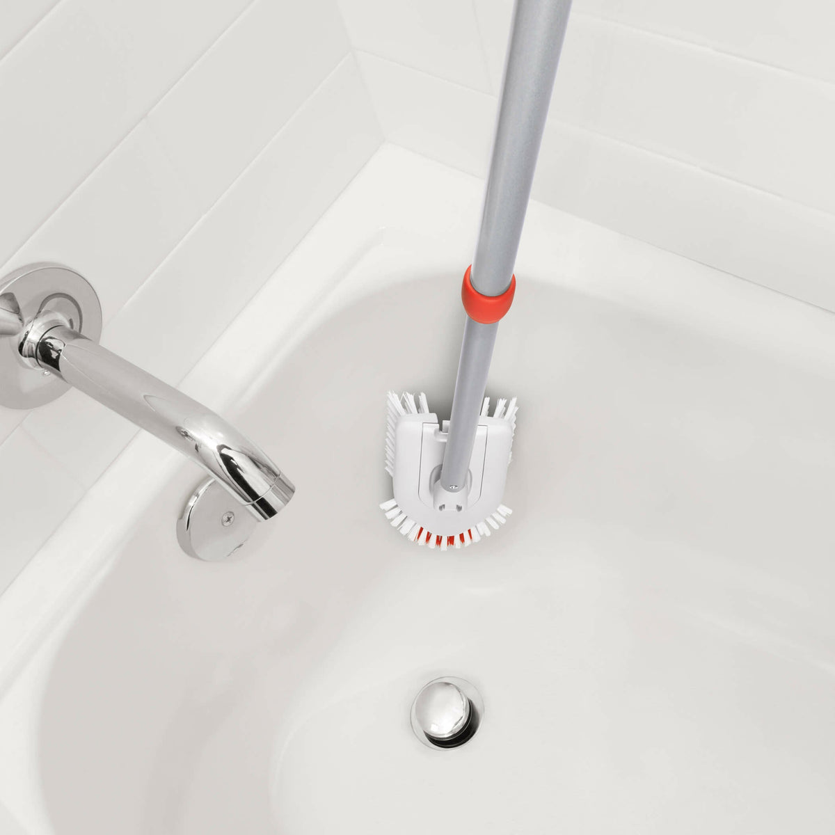extendable-tub-and-tile-brush-z8 gg_12166000_8_1_.jpg