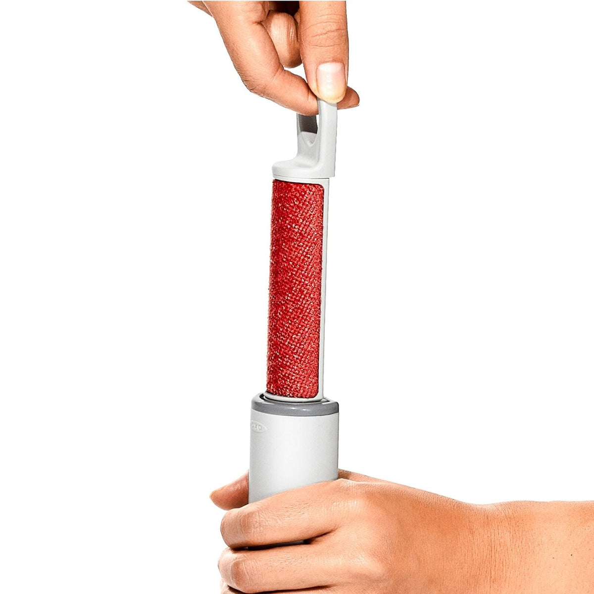 reusable-lint-roller-y8 gg_12331200_otglintbrush_pdp_04_1_.jpg