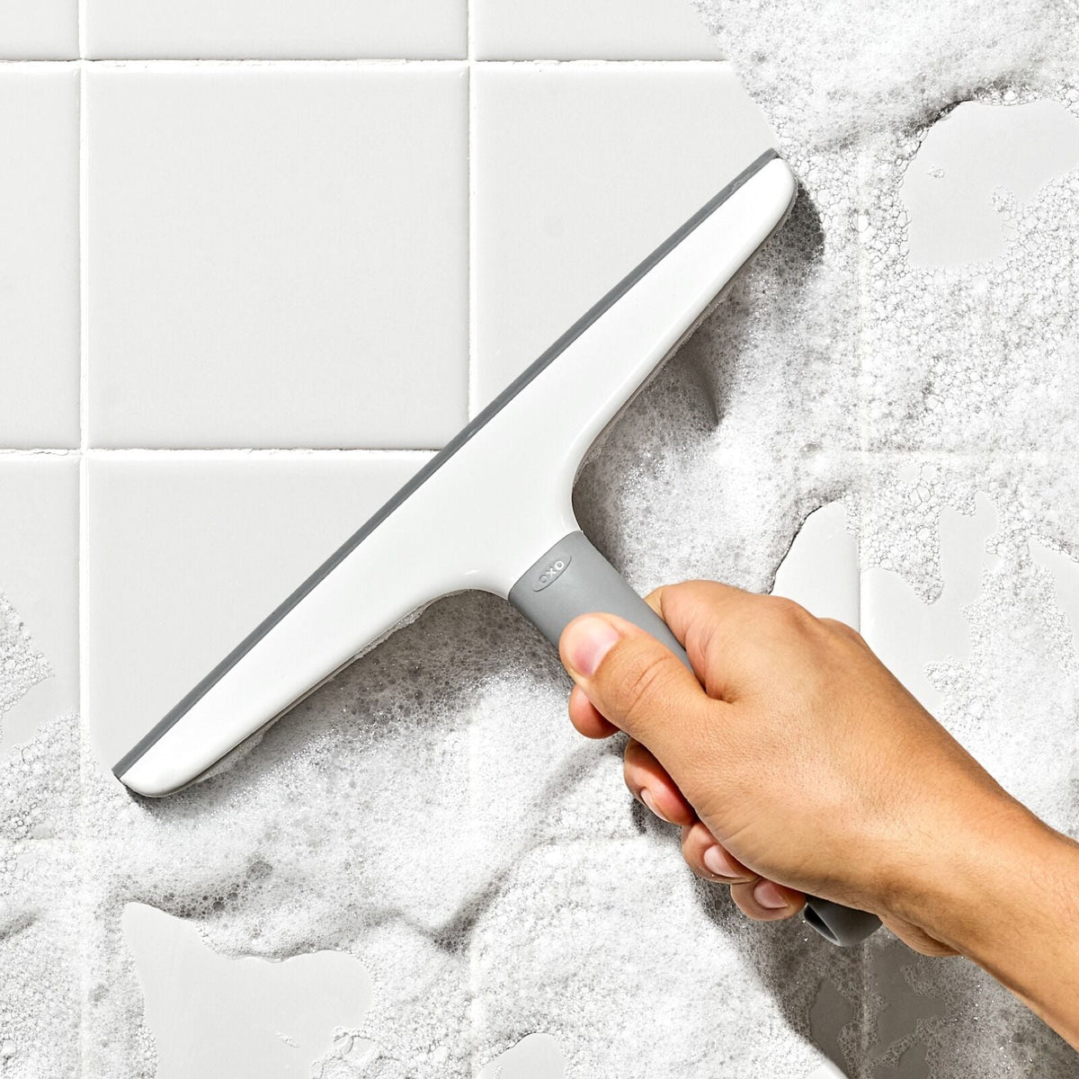 multi-use-squeegee-with-hook-t7 gg_12397800_multiusesqueegeehook_pdp_02.jpg