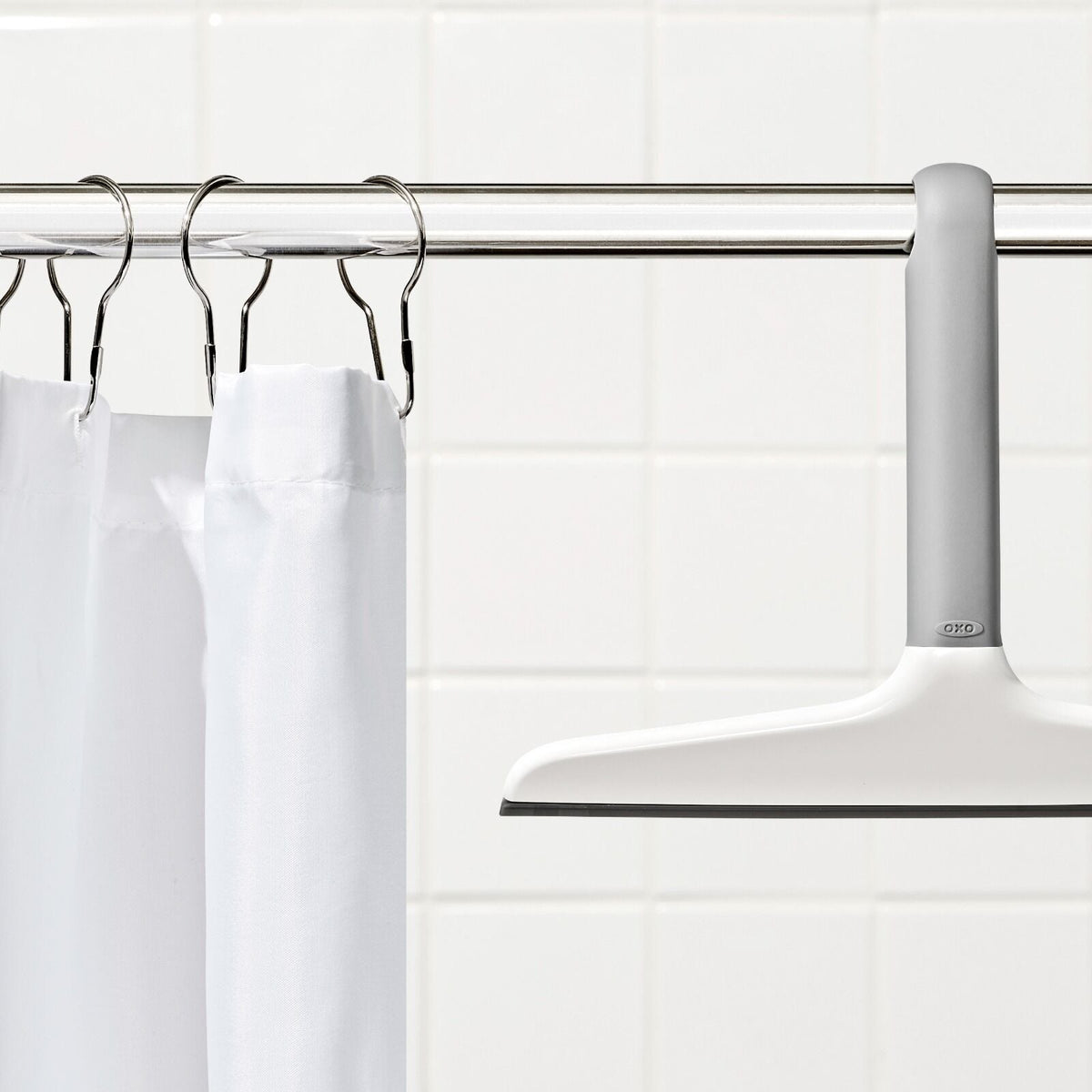 multi-use-squeegee-with-hook-t7 gg_12397800_multiusesqueegeehook_pdp_03.jpg