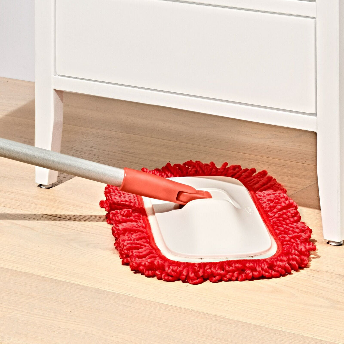 wet-and-dry-microfiber-mop-d4 gg_12423100_wet-dry-floor-mop_pdp_04.jpeg