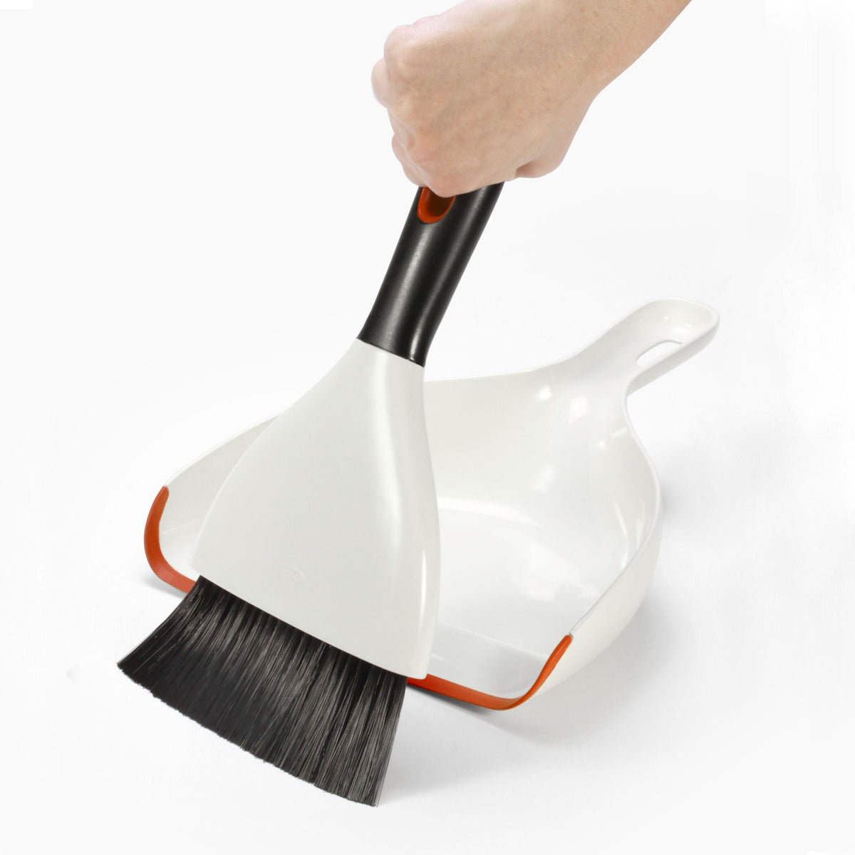 dustpan-and-brush-set-e8 gg_1334480_7_dustpan_brush_set.jpg