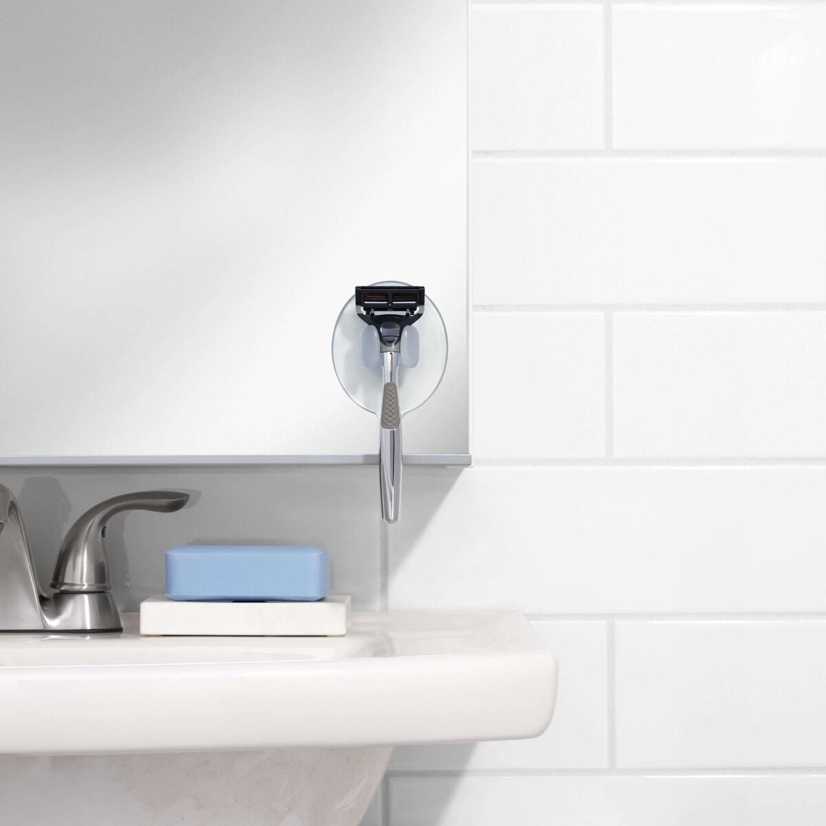 suction-razor-holder-u3 gg_1377400_9c_1_.jpg