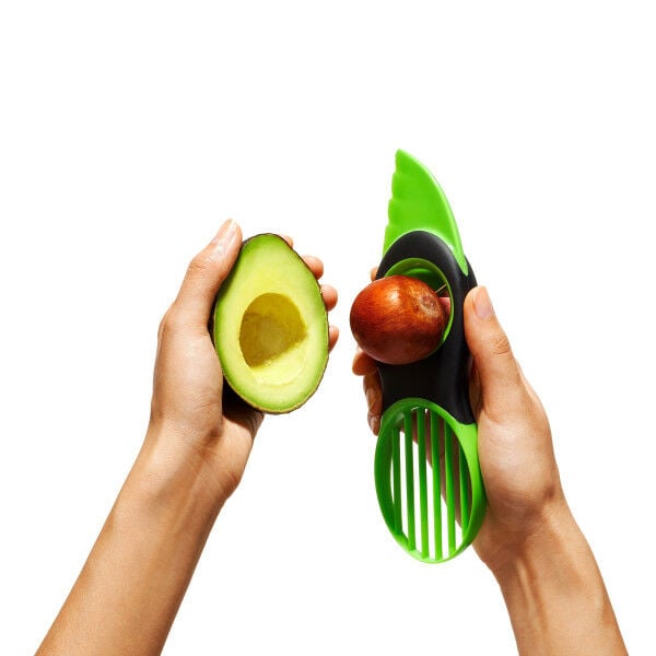 3-in-1-avocado-slicer-p3 gps9jomyzcutbaoabaos.jpg
